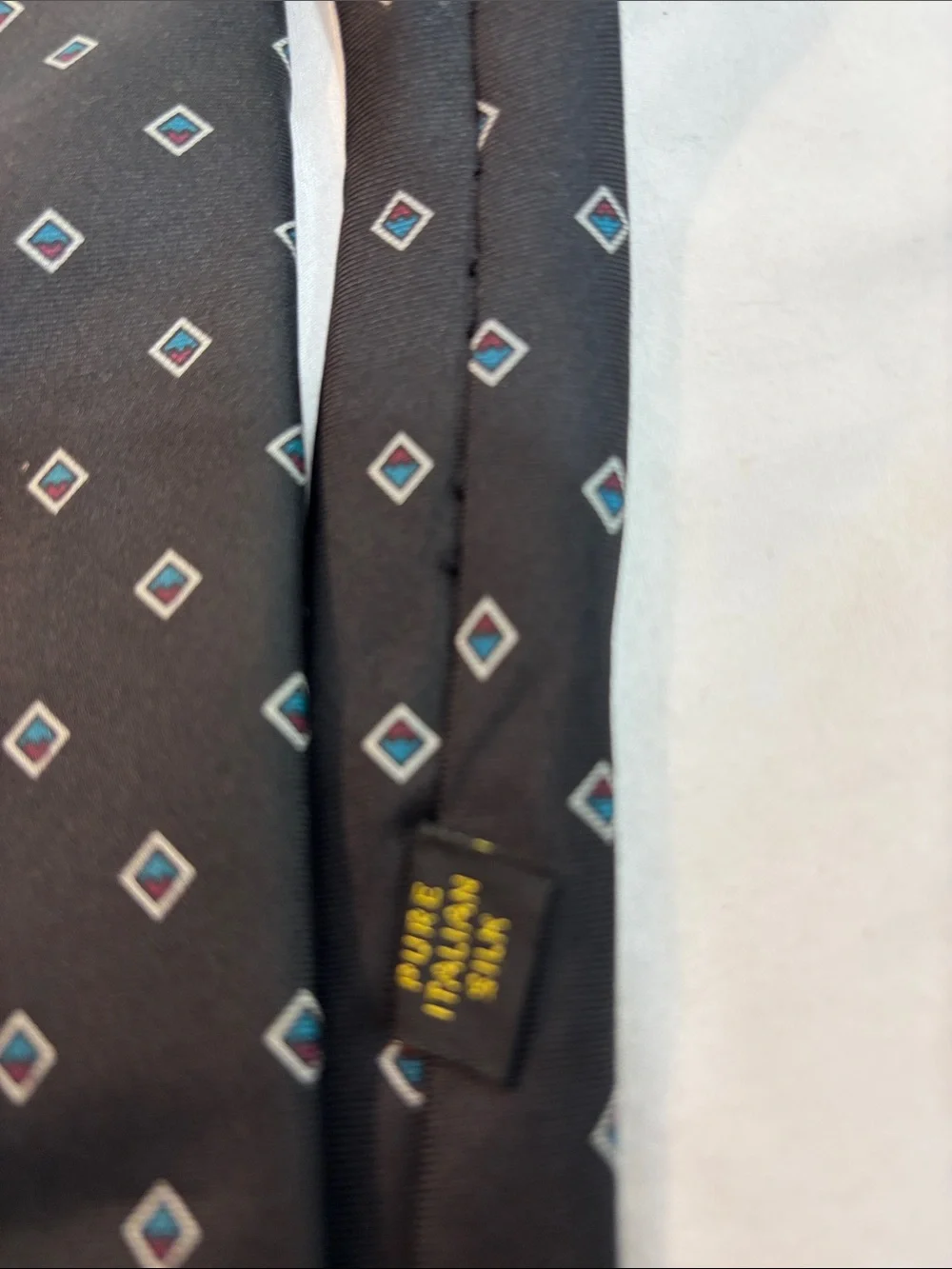 Austin Reed Classic Black Diamond-Pattern Men's Tie -     0265